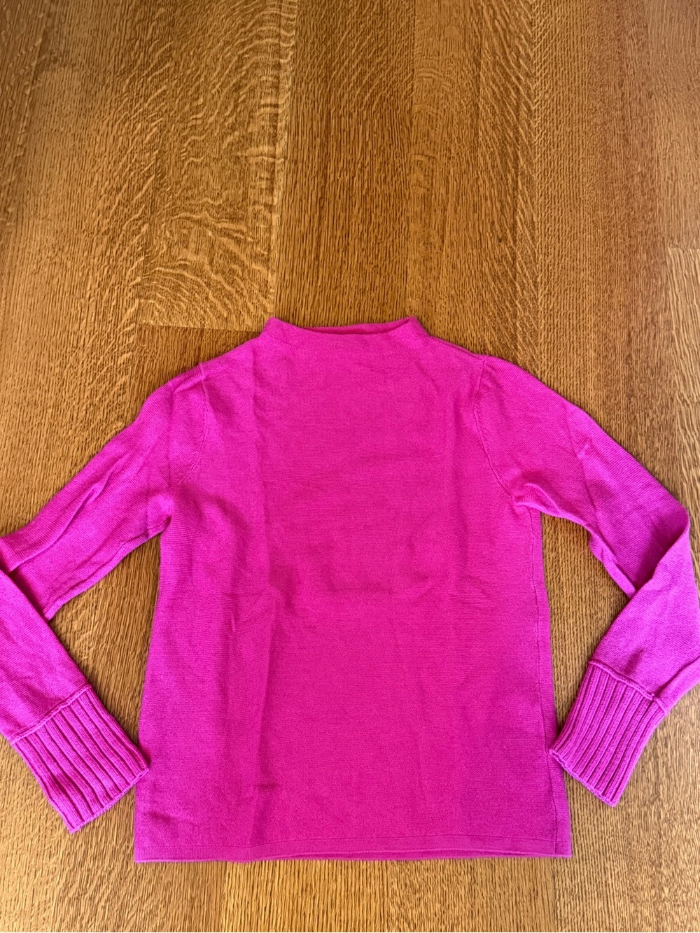 EUC Club Monaco Women's Fuchsia Crewneck Sweater Wool size small